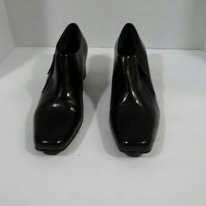 Franco Sarto black women's leather bootie